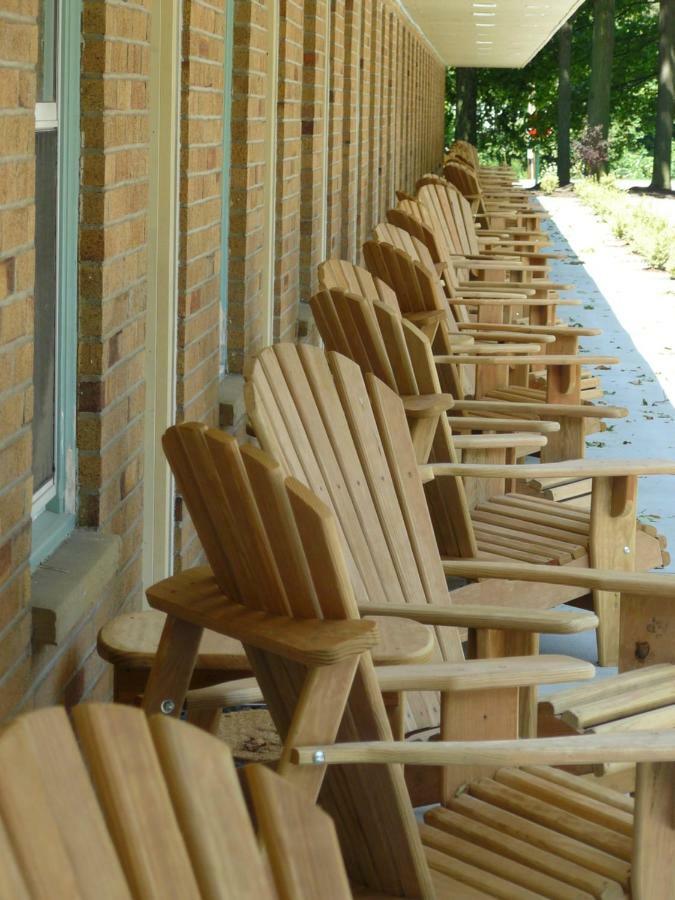 The Saugatuck Retro Resort Экстерьер фото