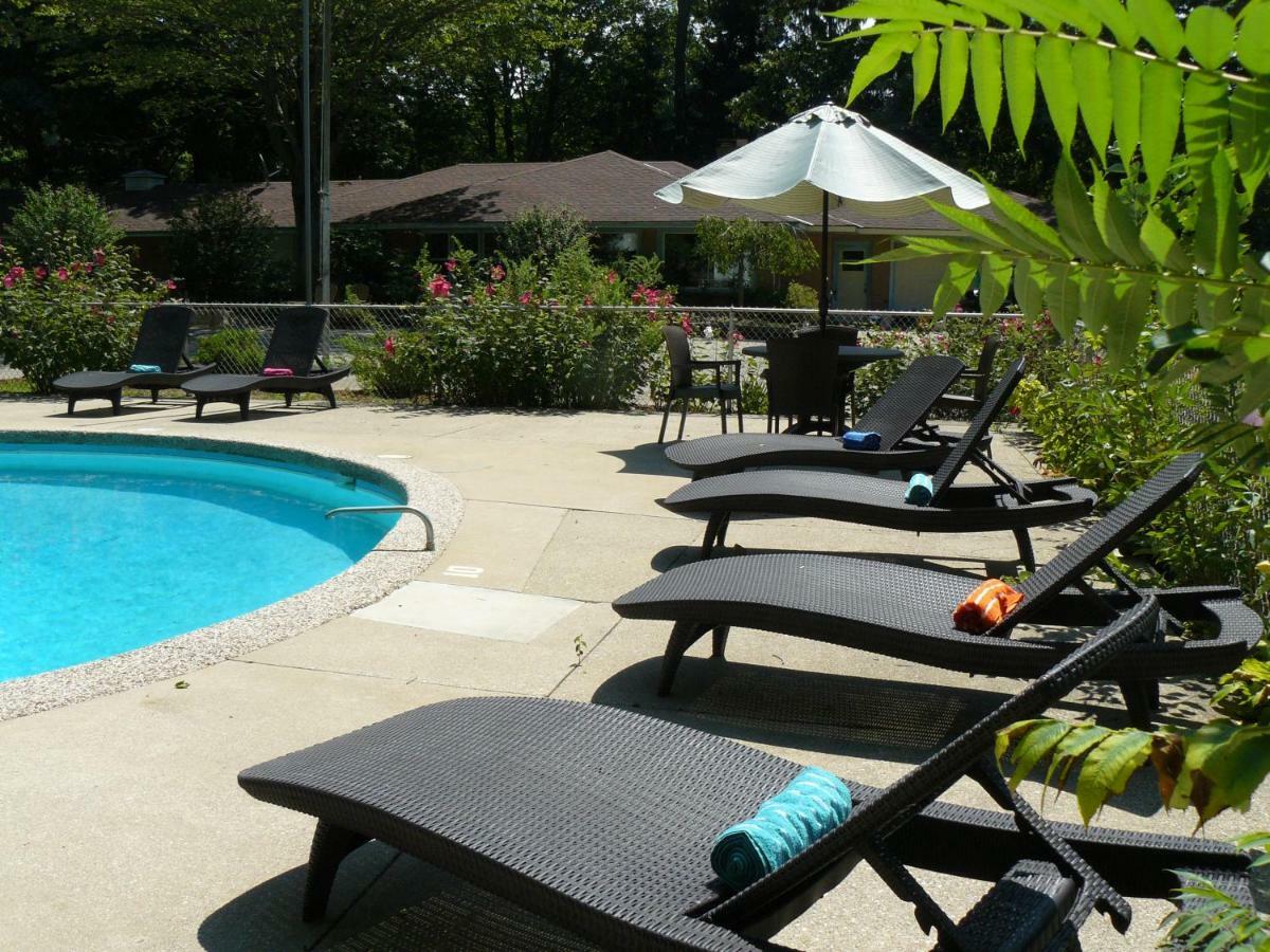 The Saugatuck Retro Resort Экстерьер фото